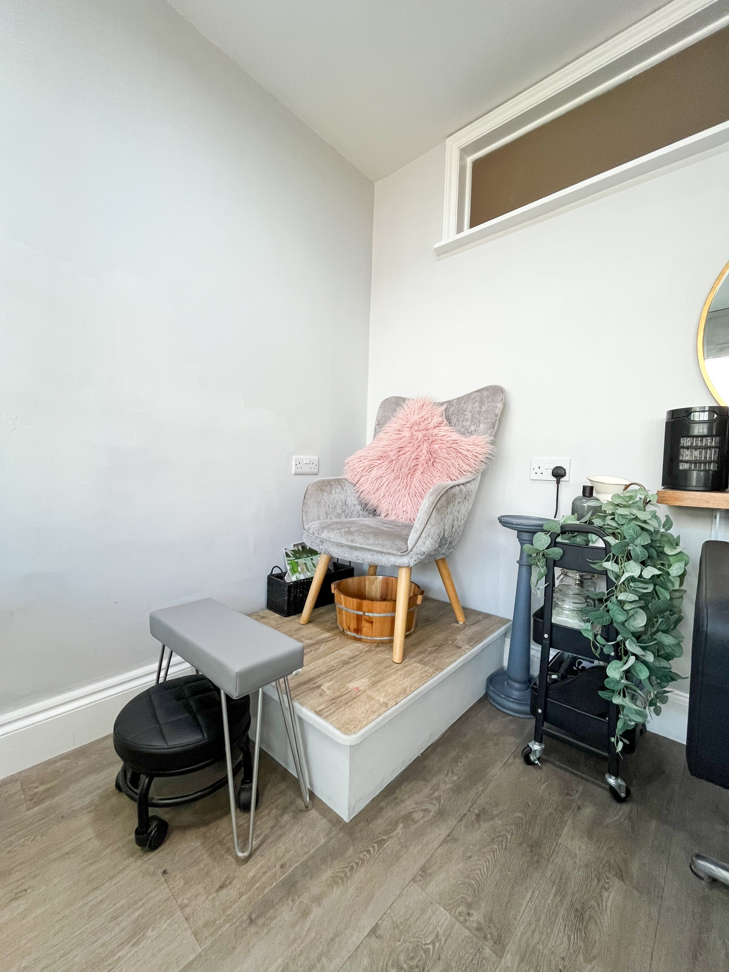 The Salon Company Pedicure Station